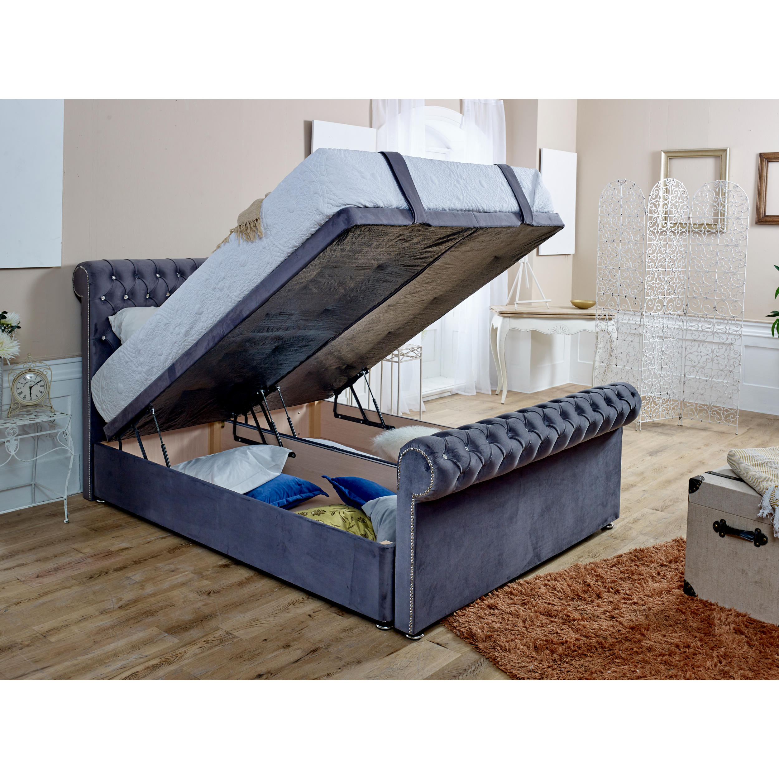 Santino-Divan-Ottoman-with-matching-Footboard-Bed-Frame